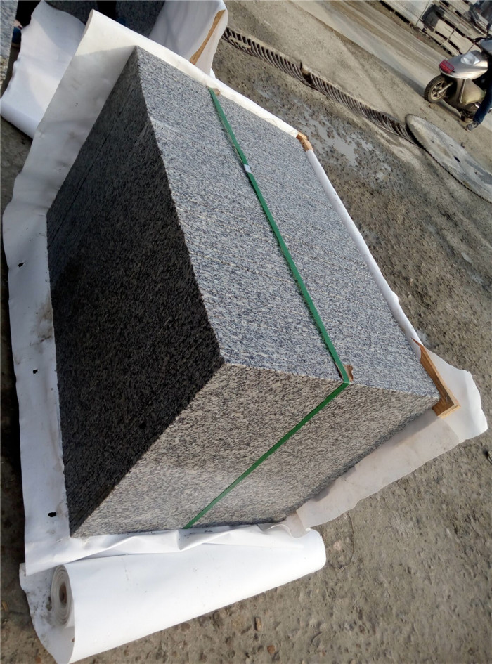 G602-03.jpg